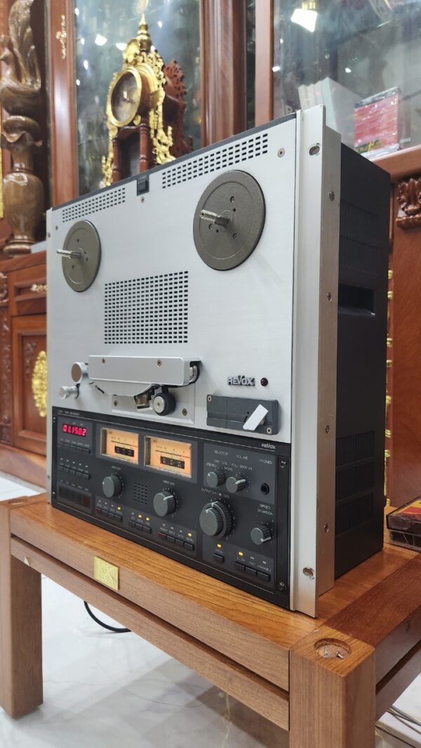 REVOX C270 TỪ BƯỚM