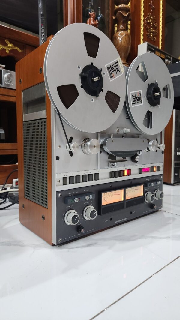 Studer B67 MK2 từ bướm